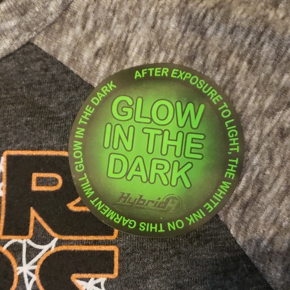Star Wars Glow in the Dark Halloween Shirt 2T NWT - Picture 3 of 6